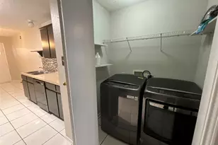 806 Langford Dr, Arlington, TX 76018 - Photo 6