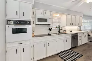 529 E Kempner, Mabank, TX 75147 - Photo 6