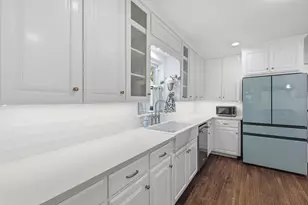 1809 Thomas Pl, Fort Worth, TX 76107 - Photo 10