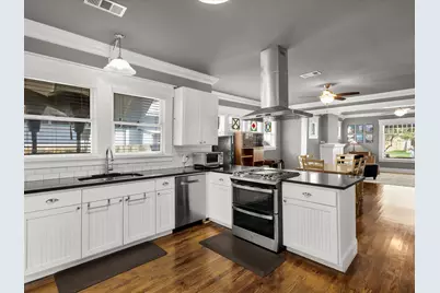 1942 Fairmount Avenue, Fort Worth, TX 76110 - Photo 14