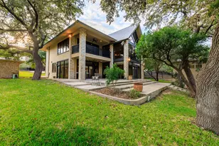 694 Scenic Cir, Pipe Creek, TX 78063 - Photo 6