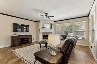 5540 La Bandera Tr, Benbrook, TX 76126 - Photo 6