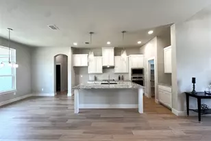 1005 Ronnie Ct, Springtown, TX 76082 - Photo 8