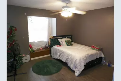 1432 Palmnold Circle W, Fort Worth, TX 76120 - Photo 18