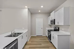 3137 Maple Orch Ln, Fort Worth, TX 76140 - Photo 8