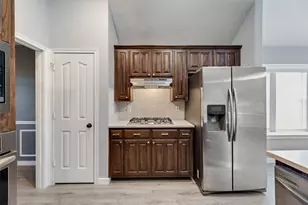 1015 Harwood Ct, Euless, TX 76039 - Photo 16