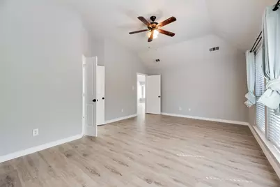 1015 Harwood Court, Euless, TX 76039 - Photo 24