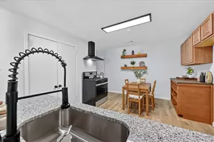 1830 San Antonio St, Grand Prairie, TX 75051 - Photo 8