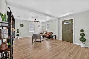 1830 San Antonio St, Grand Prairie, TX 75051 - Photo 2