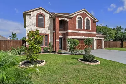 5401 Loftsmoor Court, Fort Worth, TX 76244 - Photo 1