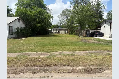 1907 E Overton Road, Dallas, TX 75216 - Photo 1