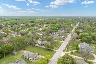 1004 E Franklin St, Hillsboro, TX 76645 - Photo 32