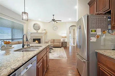 2409 Kemerton, Plano, TX 75025 - Photo 8