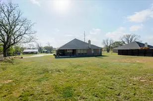 140 Pine Rd, Poolville, TX 76487 - Photo 36