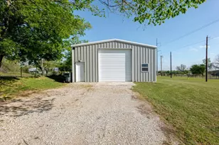 140 Pine Rd, Poolville, TX 76487 - Photo 28