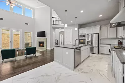 725 Royal Minister Boulevard, Lewisville, TX 75056 - Photo 8