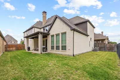 725 Royal Minister Boulevard, Lewisville, TX 75056 - Photo 30