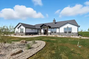 835 Clb Lk Rd, Whitesboro, TX 76273 - Photo 2