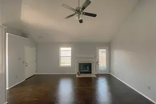 10216 Pack Saddle Ct, Fort Worth, TX 76108 - Photo 2