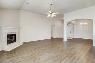 2705 Emerald Ln, McKinney, TX 75071 - Photo 6