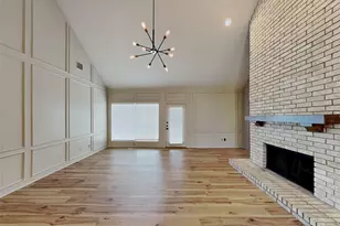 1313 Red Maple Dr, Carrollton, TX 75007 - Photo 2