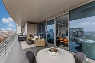 3130 N Harwood St, Dallas, TX 75201 - Photo 32