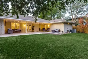 3824 Waldorf Cir, Dallas, TX 75229 - Photo 2