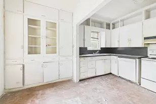 224 S Pinkerton St, Athens, TX 75751 - Photo 8