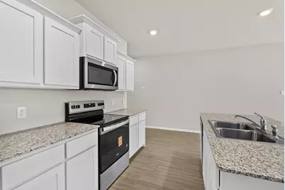 541 Marsh Street, Cleburne, TX 76033 - Photo 14