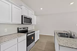 541 Marsh St, Cleburne, TX 76033 - Photo 14