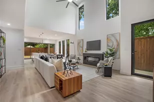 2306 Hondo, Dallas, TX 75219 - Photo 4