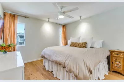 4242 Buena Vista Street #16, Dallas, TX 75205 - Photo 8