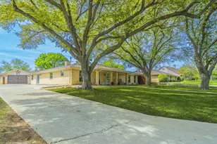 210 Bexar Dr, Highland Village, TX 75077 - Photo 34