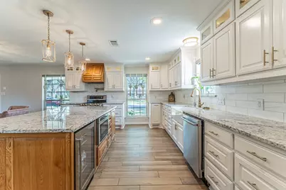 210 Bexar Drive, Highland Village, TX 75077 - Photo 6