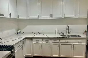 2212 Barlow Ave, Dallas, TX 75224 - Photo 10