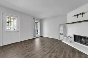 641 Carriagehouse Ln, Garland, TX 75040 - Photo 2