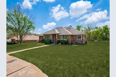 1228 Cliff Trail, DeSoto, TX 75115 - Photo 2