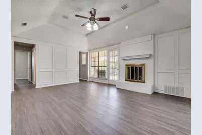 1228 Cliff Trail, DeSoto, TX 75115 - Photo 4