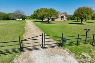 6239 FM 879, Ennis, TX 75119 - Photo 1