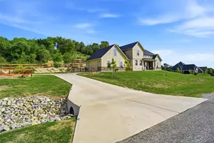 1024 Tex Ln, Springtown, TX 76082 - Photo 40