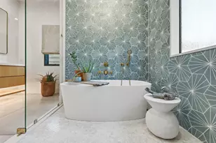 806 Thomasson Dr, Dallas, TX 75208 - Photo 16