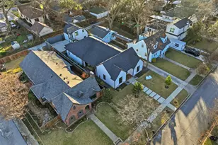 806 Thomasson Dr, Dallas, TX 75208 - Photo 32