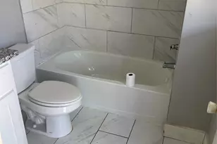 402 S Pearl St, Trenton, TX 75490 - Photo 22