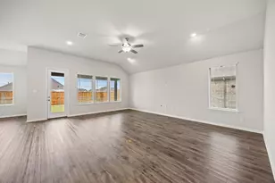 1506 Red Clover Ave, Van Alstyne, TX 75495 - Photo 6