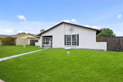 1813 Cripple Creek Drive, Garland, TX 75041 - Photo 2