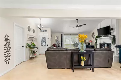 1813 Cripple Creek Drive, Garland, TX 75041 - Photo 8