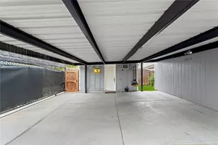 1813 Cripple Creek Dr, Garland, TX 75041 - Photo 34