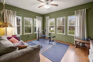 327 N Ponsard St, Troup, TX 75789 - Photo 20