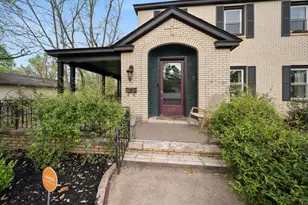 327 N Ponsard St, Troup, TX 75789 - Photo 2