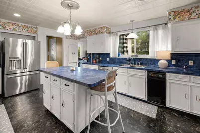 327 N Ponsard Street, Troup, TX 75789 - Photo 8